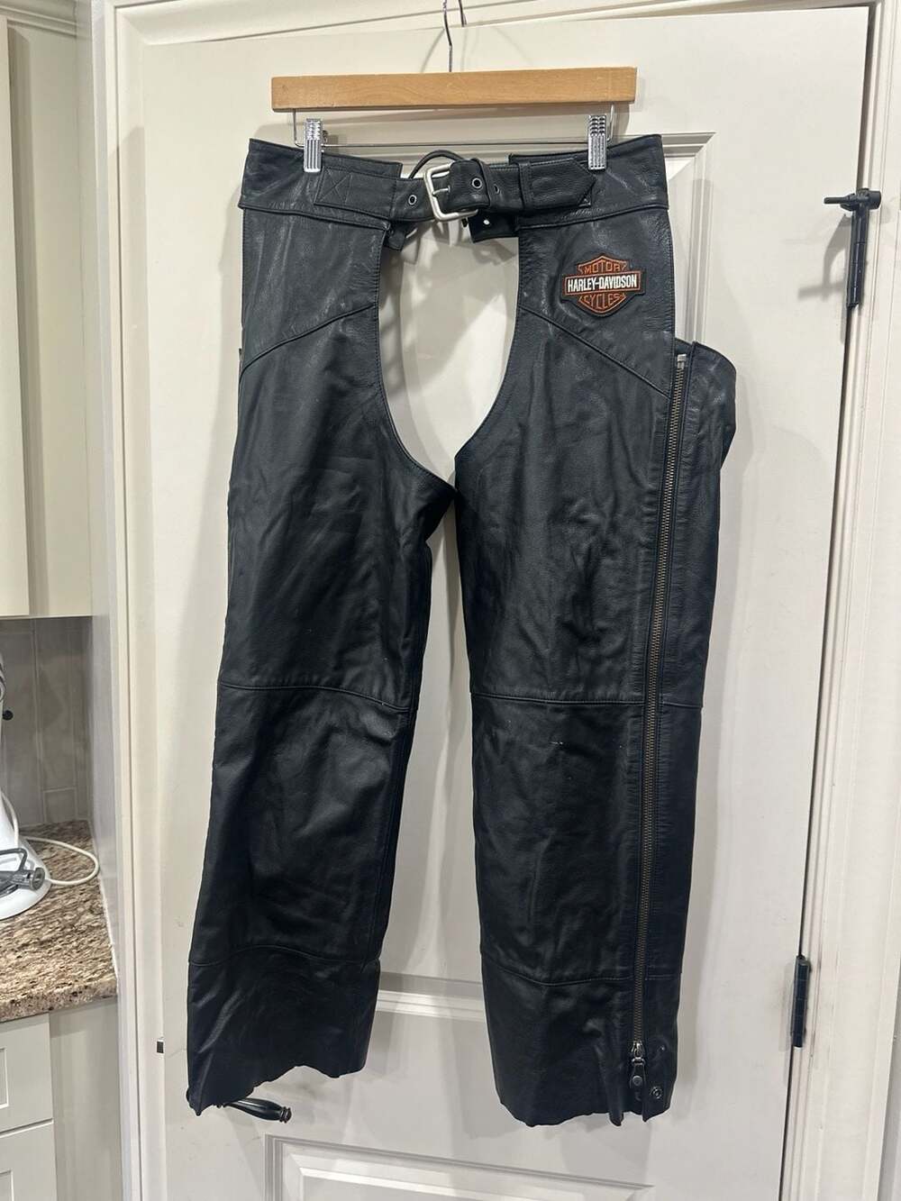 Harley-Davidson Genuine MotorClothes Black Leather Motorcycle Chaps Size M